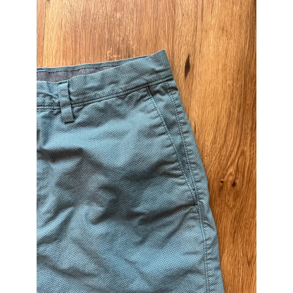 Banana Republic Aiden Slim Fit Teal Blue Geometric Cotton Shorts Mens‎ 33